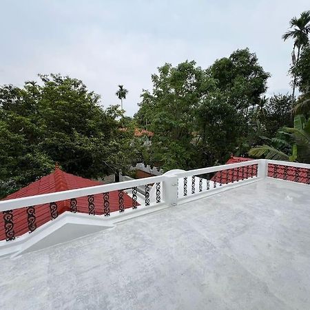 Kalarikkal House Villa Kochi ภายนอก รูปภาพ